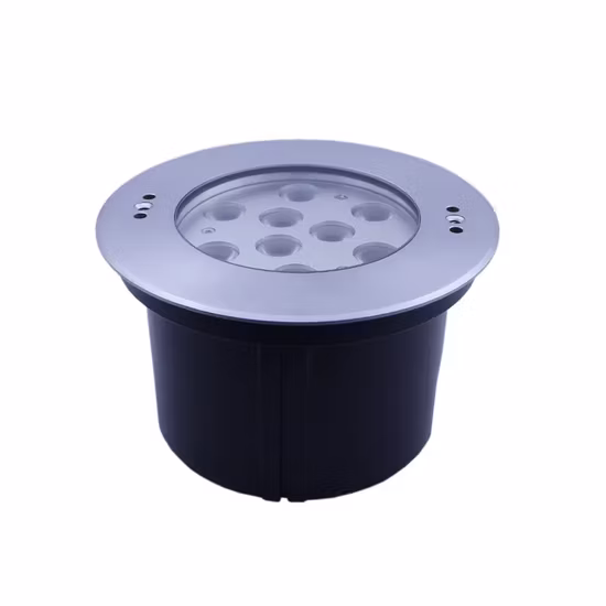 LED em luzes subaquáticas de piscina subterrânea